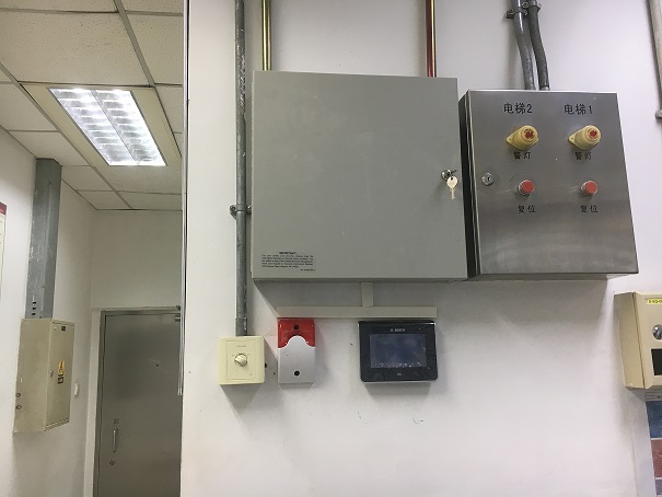 銀座MALL商場(chǎng)一鍵防盜報(bào)警系統(tǒng) 銀座MALL商場(chǎng)一鍵防盜報(bào)警系統(tǒng)